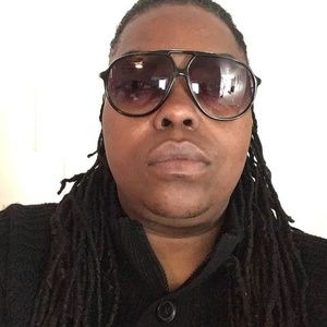 Meet your Posher, Ike